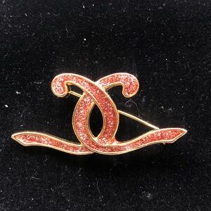 Gold & pink glitter double CC brooch pin